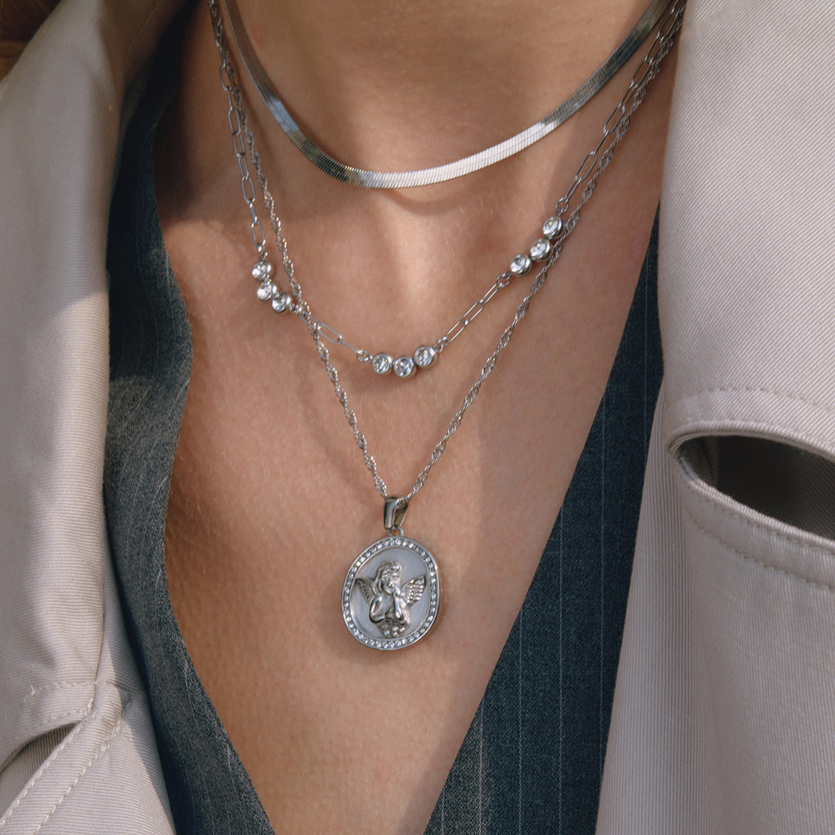 Minimalist Geometric Round Stainless Steel PVD Cubic Zirconia Necklace for Women