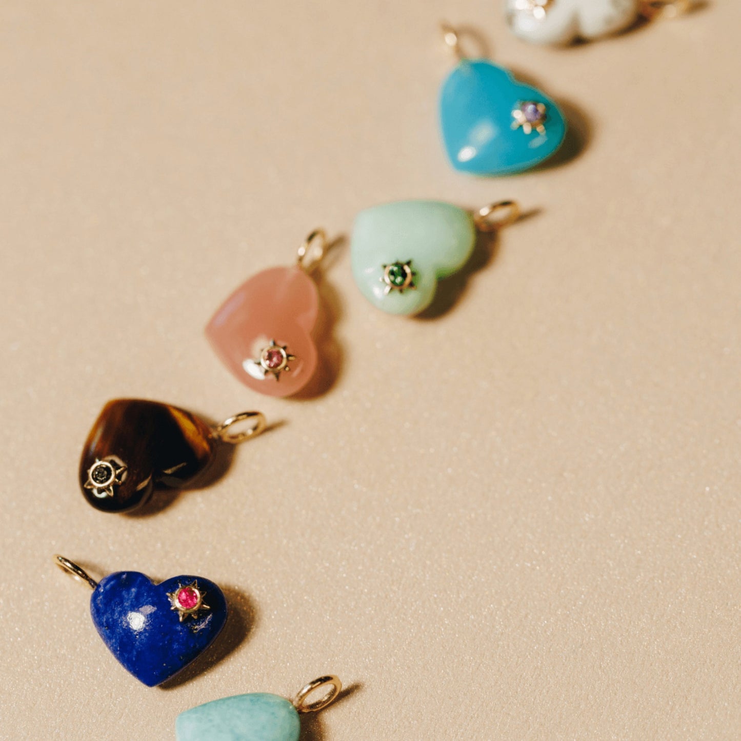 Minimalist Colorful Heart and Sun Geometric Rhinestone Inlaid Stainless Steel Necklace Charm Bar