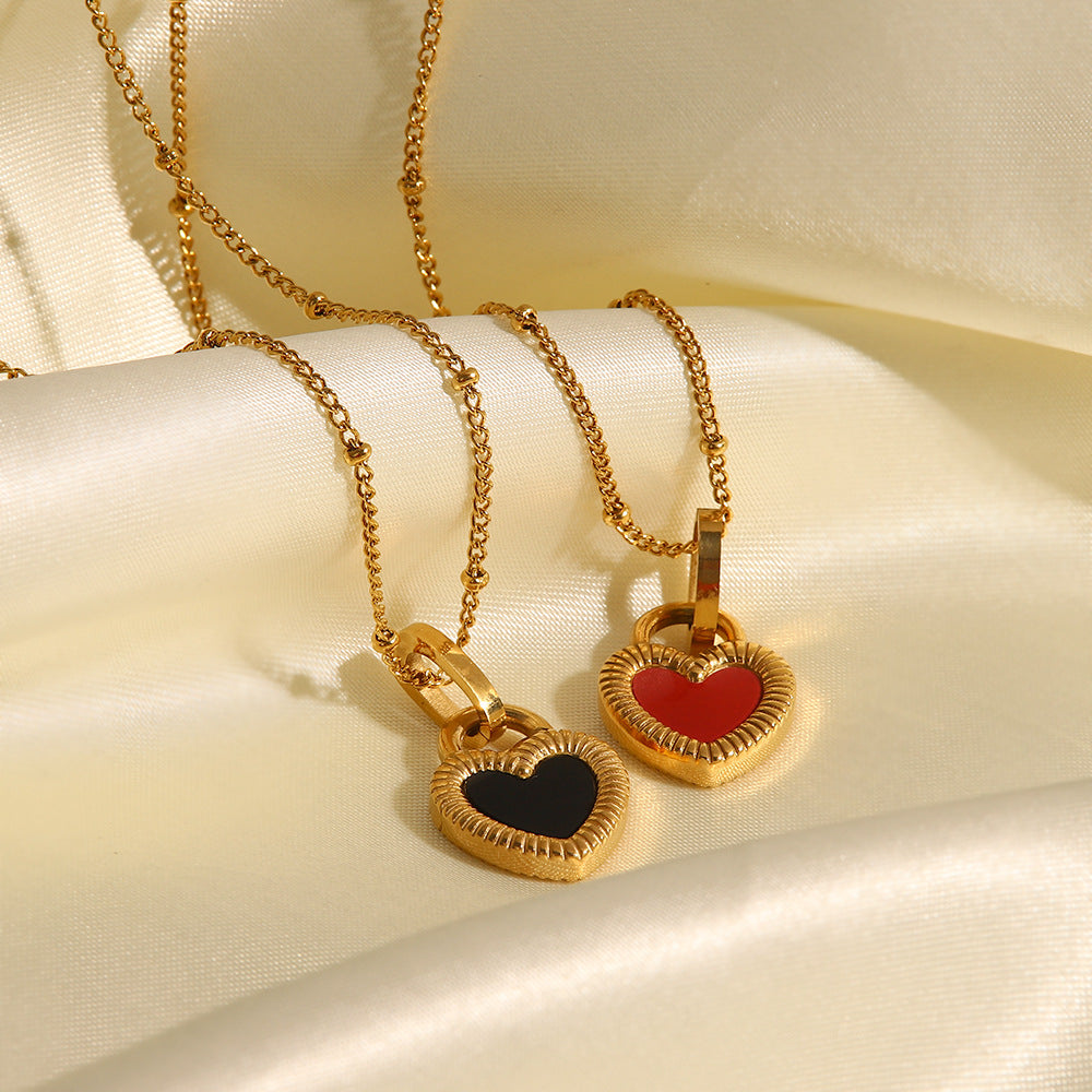 Retro Minimalist Double-Sided Heart Pendant Necklace for Women Stainless Steel with Plated Finish