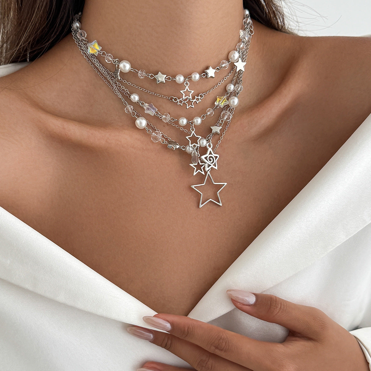 Minimalist Star-Shaped Pendant Necklace with Acrylic and Alloy Accents, Electroplated Finish, Delicate Clavicle Chain for Women