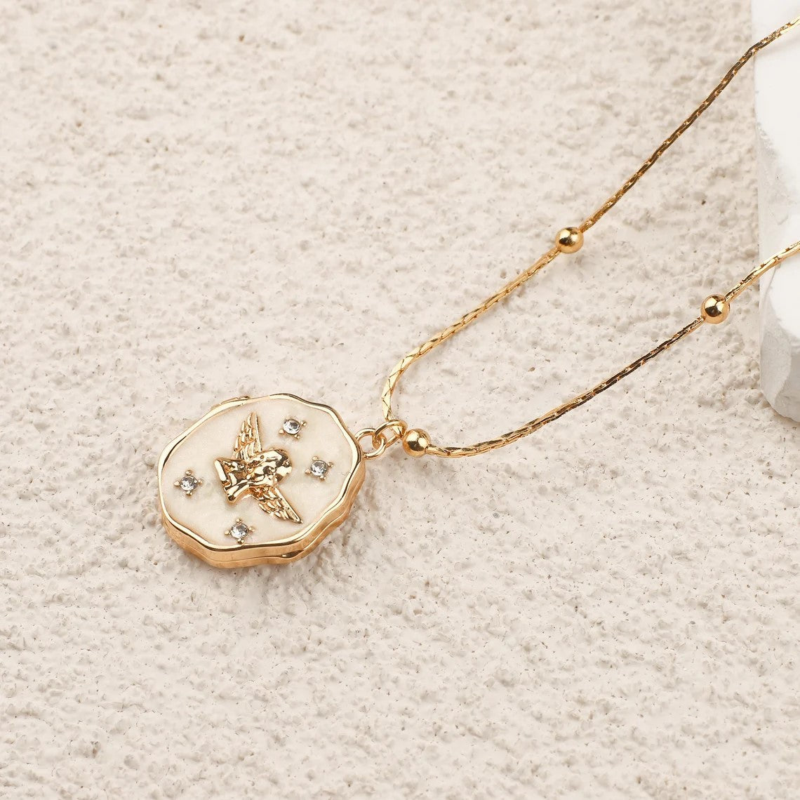 Collana di lusso con ciondolo apribile a forma di angelo per foto da donna, in acciaio al titanio, catena a O geometrica con ciondolo in acciaio inossidabile