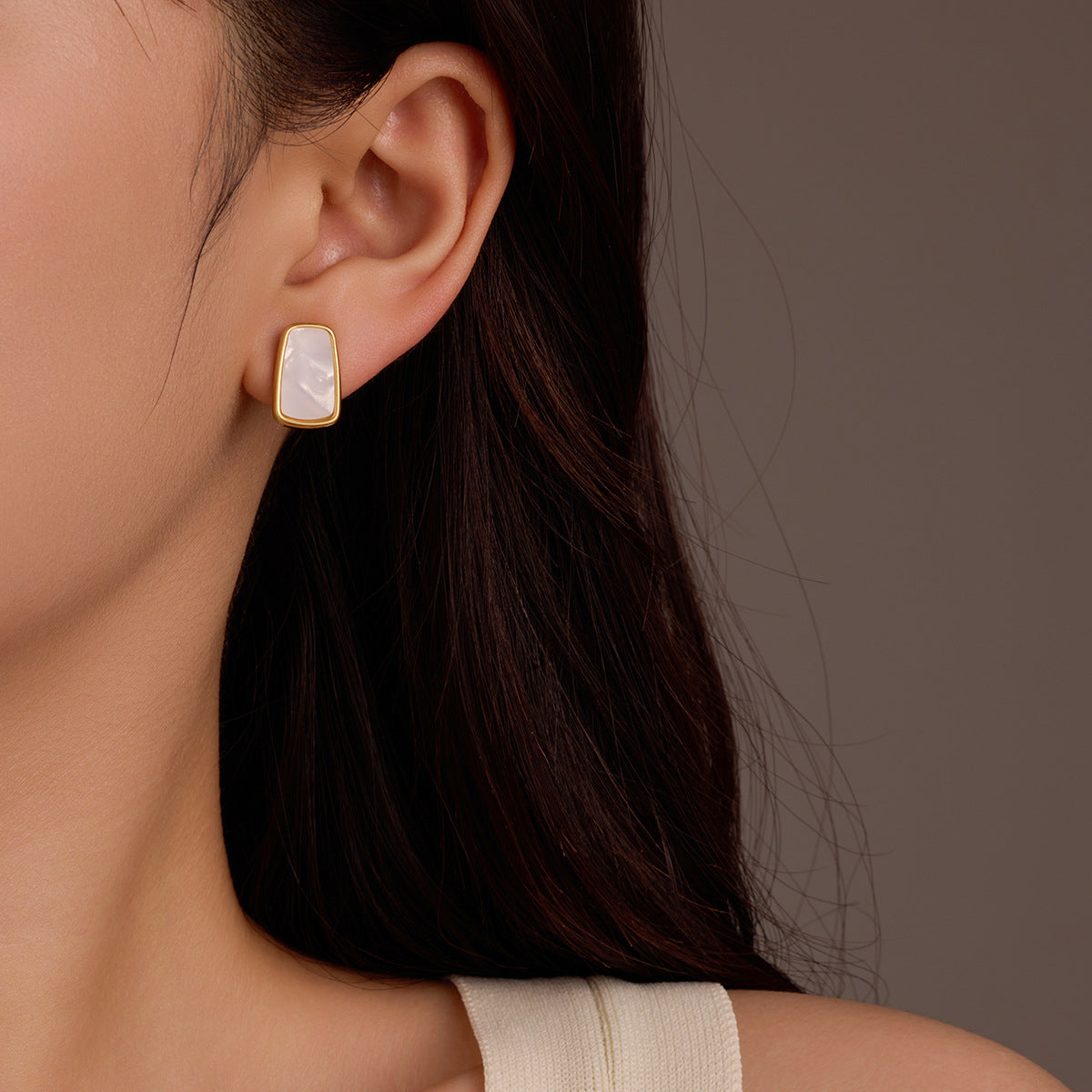 Fashionable Trapezoidal Stainless Steel Stud Earrings with Gold-Plated Edge and White Mother-of-Pearl Inlay for Women