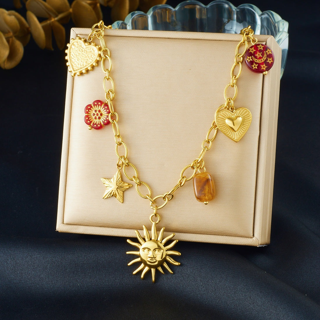 Vintage Elegant Round Heart Floral Stainless Steel Plated Pendant Necklace and Bracelet Set for Women with Cable Chain