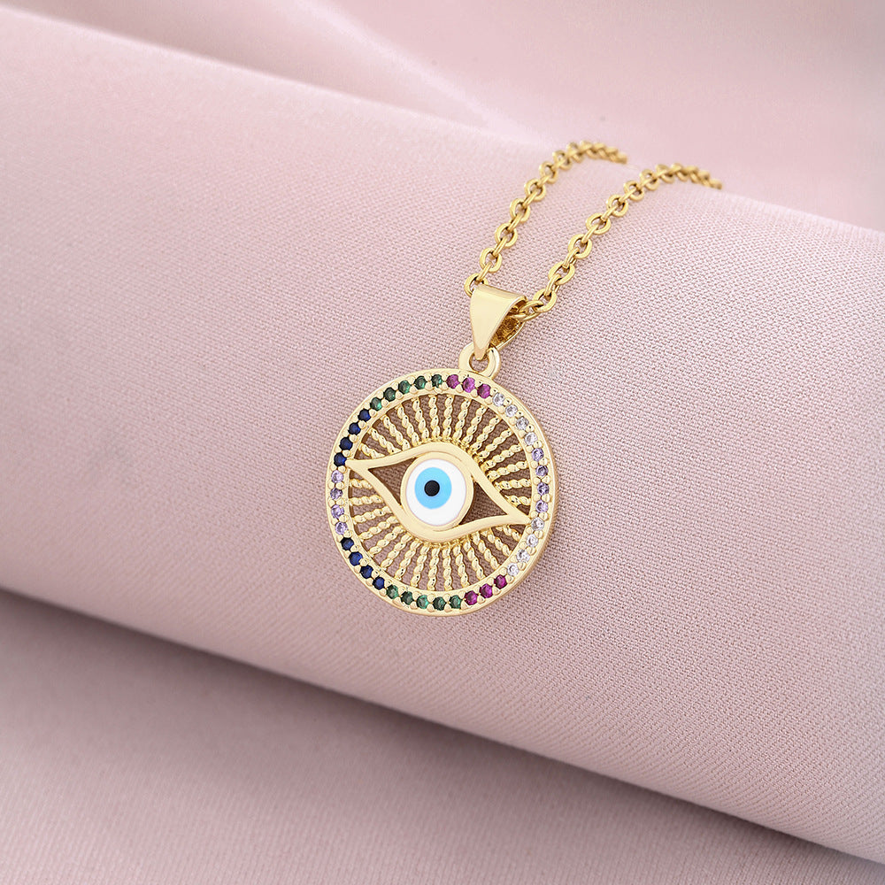 Elegante Collar con Colgante en Forma de Ojo para Mujer de Cobre con Baño de Oro de 18K y Circonitas Micro-Pavé en Cadena de Acero de Titanio