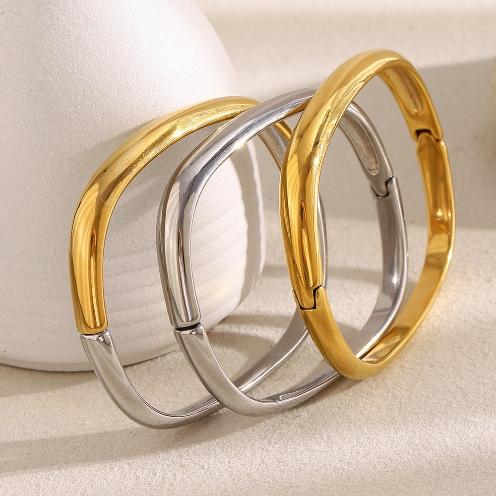 Bracciale a Polsino Tondo Irregolare Minimalista da Donna in Acciaio Inossidabile con Placcatura in Oro 18K