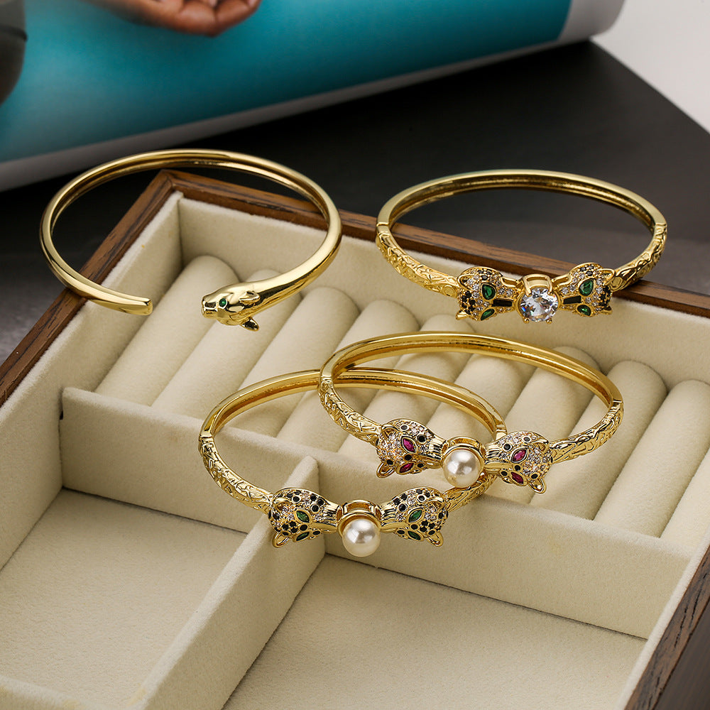 Bracciale da donna Fashion Leopardo Micro-Set Zircone Rame Placcato Oro 18K Lusso Personalità Gioielli