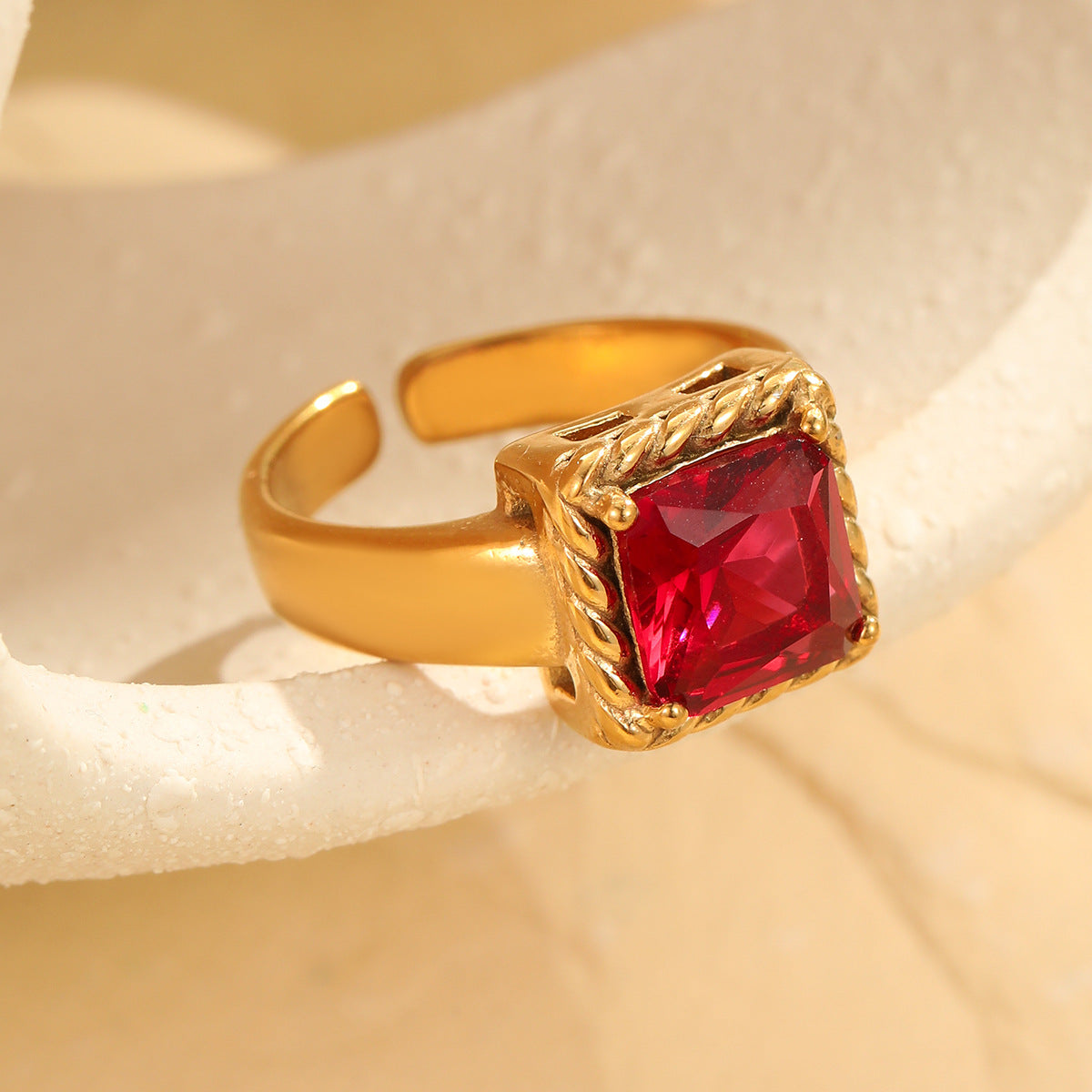 Anillo Abierto Minimalista Geométrico Cuadrado de Circonita de Acero Inoxidable con Baño de Oro de 18K para Mujer