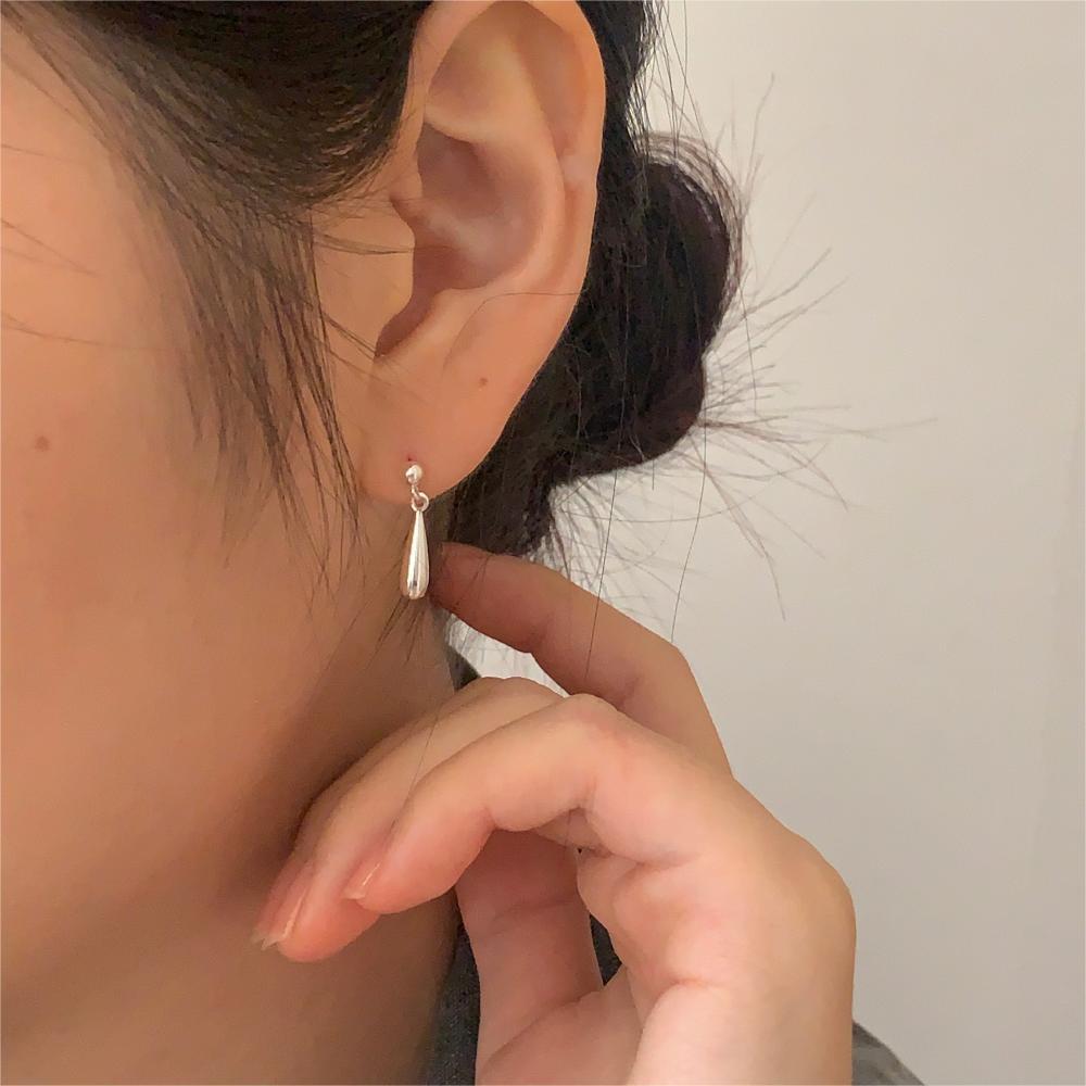 Pendientes Colgantes Geométricos Minimalistas en Plata de Ley 925 con Baño para Mujer