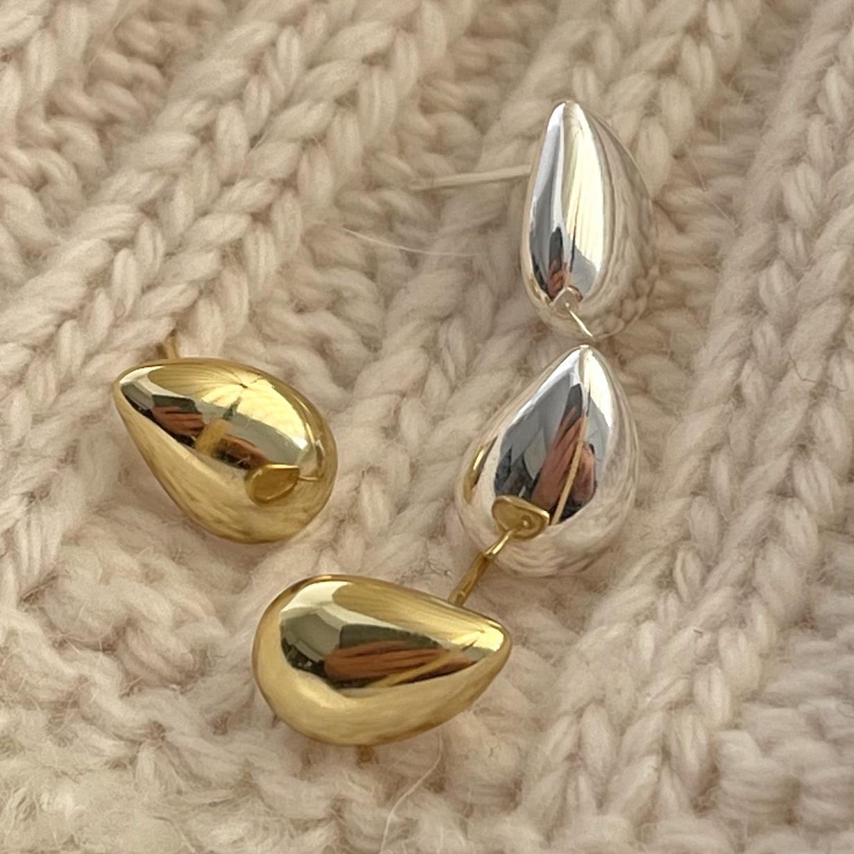 Orecchini a perno da donna a goccia minimalisti in argento Sterling 925 con finitura placcata