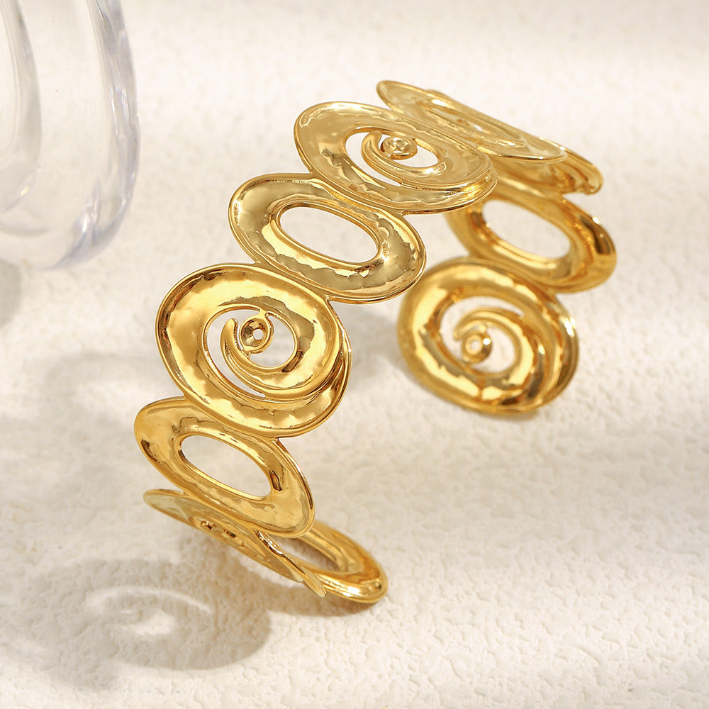 Minimalist Spiral Hollow-Out Stainless Steel Bracelet with 18K Gold Plating