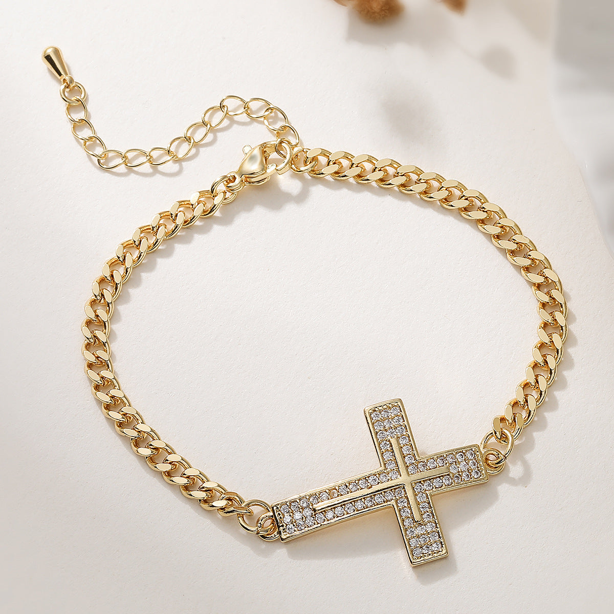 Hip-hop Fashion 18K Gold Plated Brass Cross Butterfly Cubic Zirconia Inlay Bracelet for Women