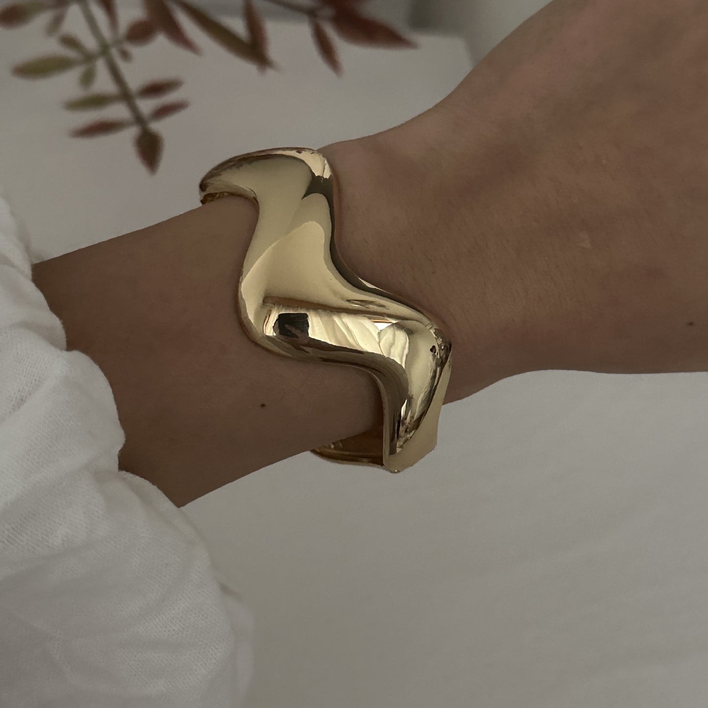 Minimalist Geometric Plated Alloy Cuff Bracelet for Women