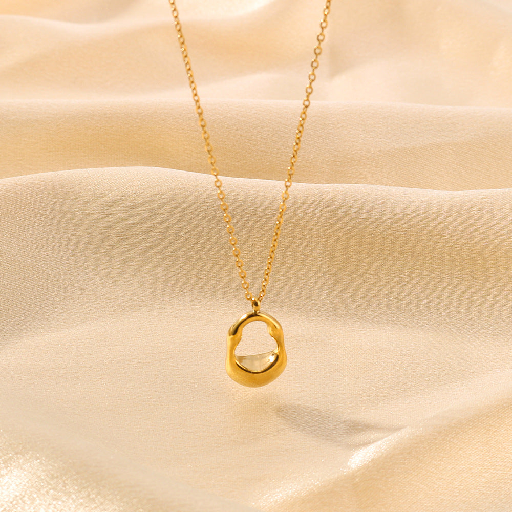 Collana da donna in acciaio inossidabile a ovale cavo geometrico con placcatura in oro 18K e catena a maglie