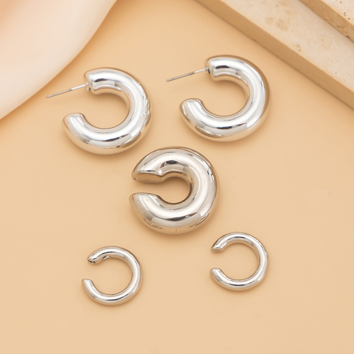 Minimalist Geometric Alloy Plated C-Shaped Clip-On Earrings for Women