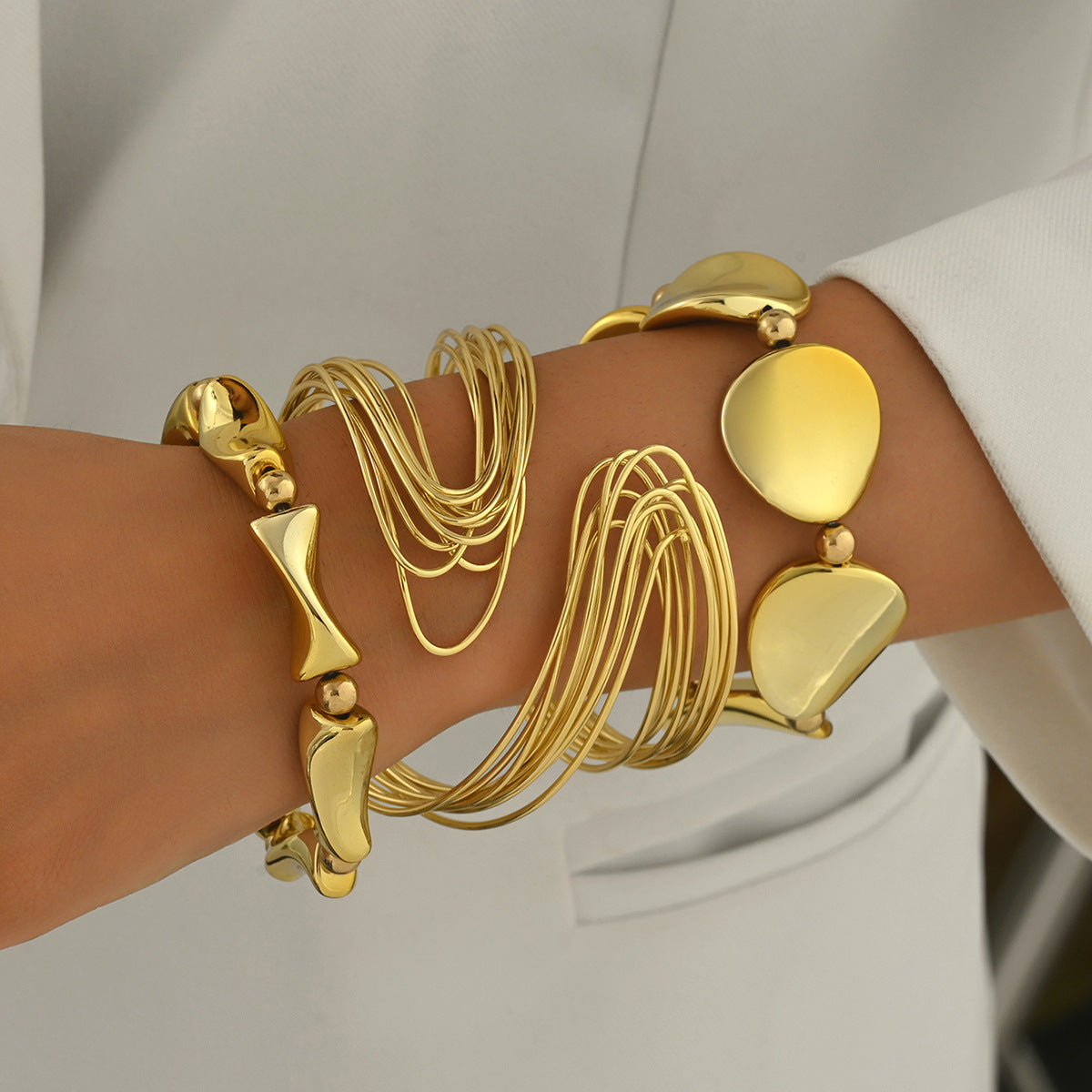Set di bracciali da donna multistrato a motivo geometrico, in lega di zinco placcata