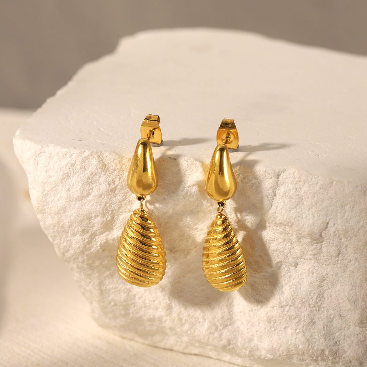 Ins Style 18K Gold Plated Stainless Steel Waterdrop Geometric Threaded Stud Earrings for Women