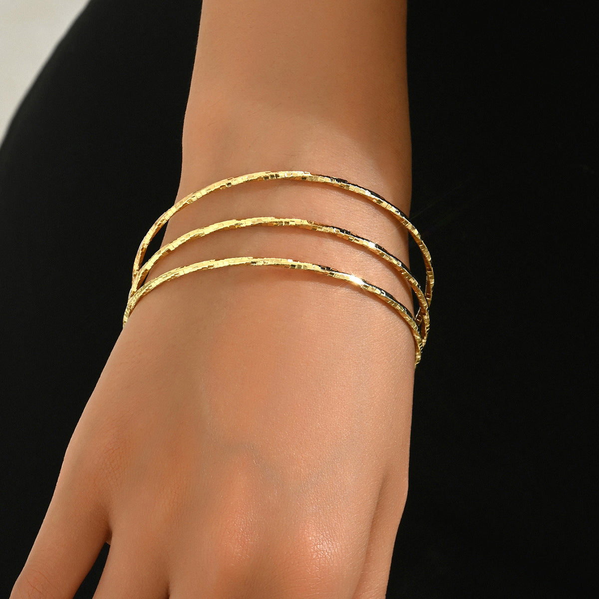 Pulsera de Brazalete Redondo Geométrico Multicapa de Aleación Chapada en Oro de 18K Estilo OL de Moda para Mujer
