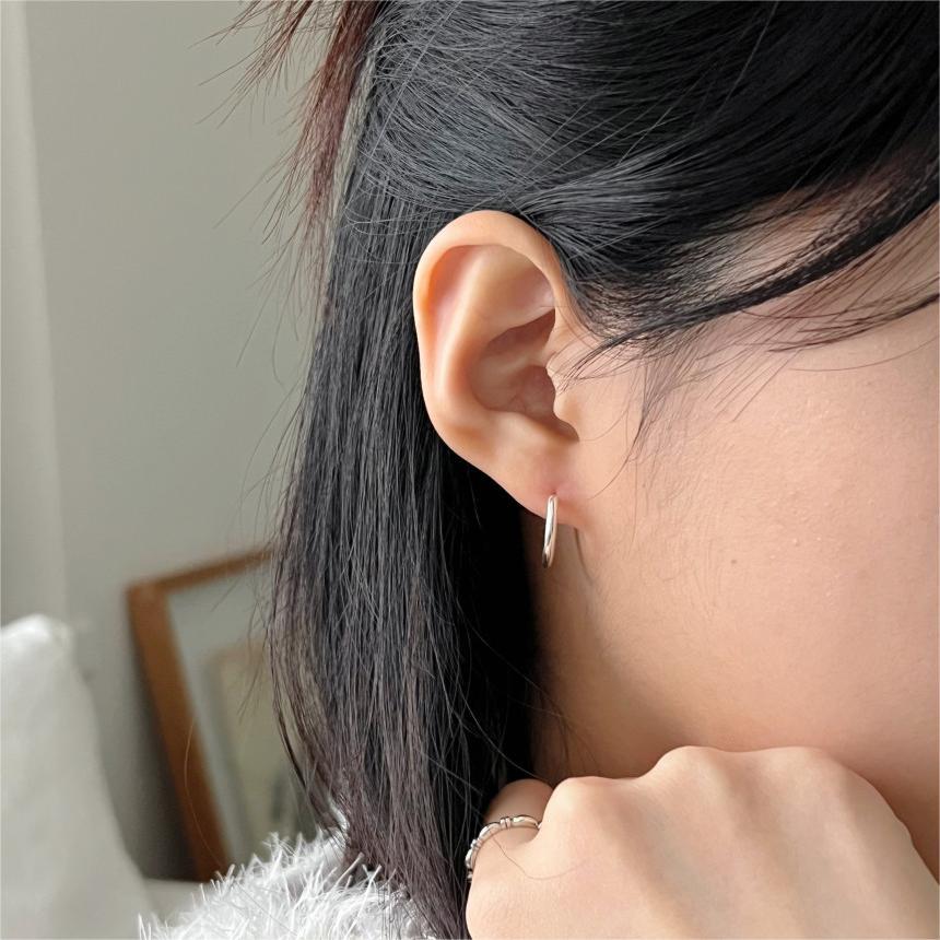 Pendientes minimalistas de doble aro redondos de plata de ley 925 con baño de oro para mujer
