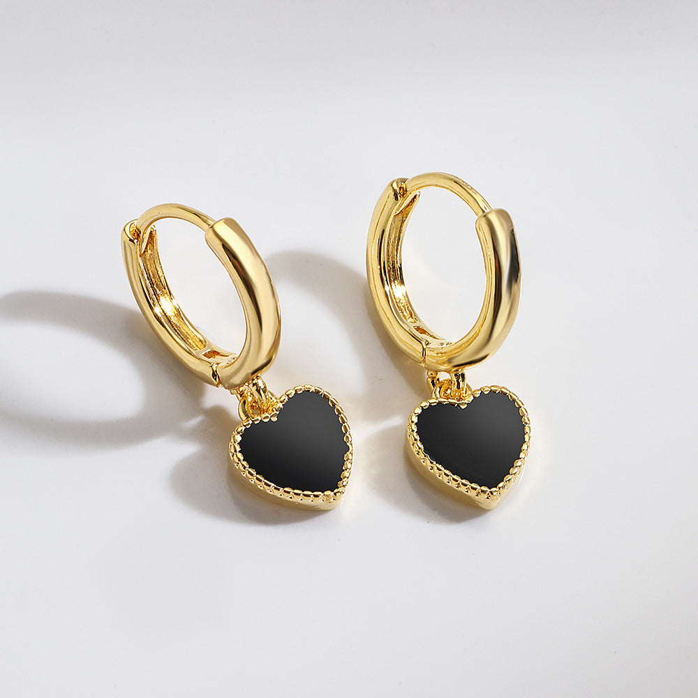Orecchini pendenti da donna eleganti alla francese a forma di cuore, in mini smalto nero, realizzati in rame con placcatura in vero oro