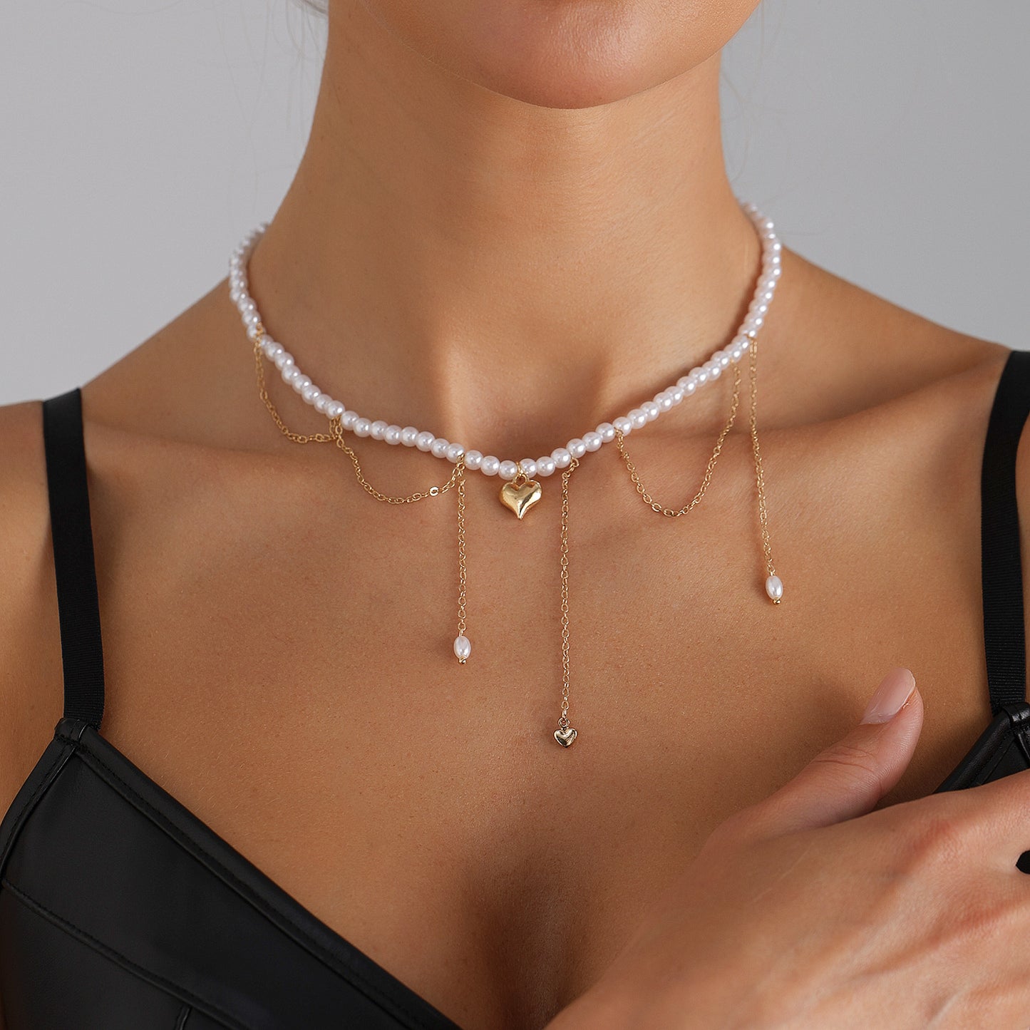 Vintage Sweet Heart Geometric Alloy Plated Necklace for Women