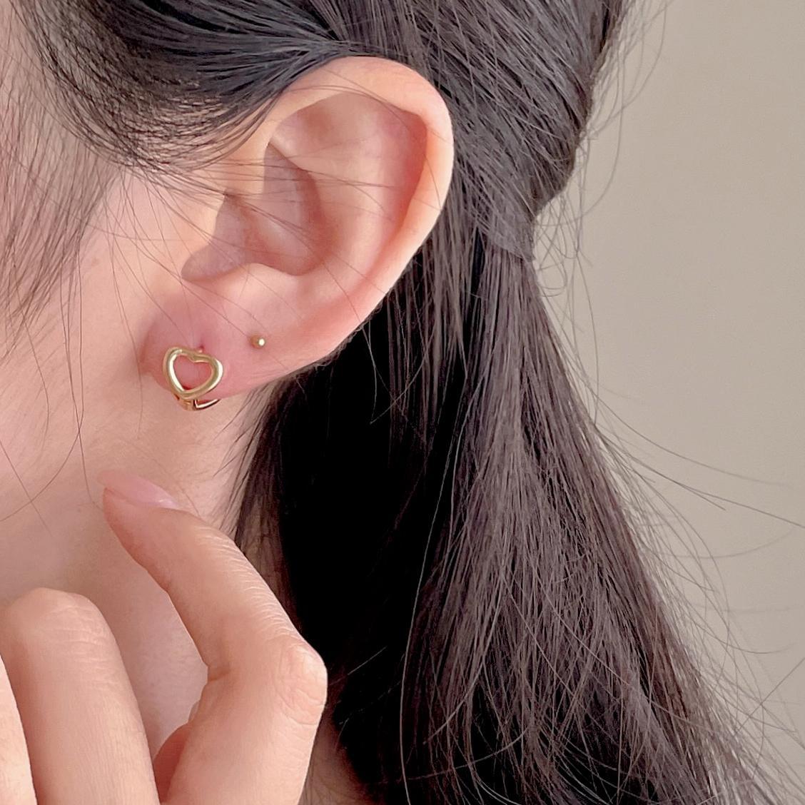Pendientes de tuerca minimalistas en forma de corazón de plata de ley 925 con baño de oro, estilo dulce y fresco