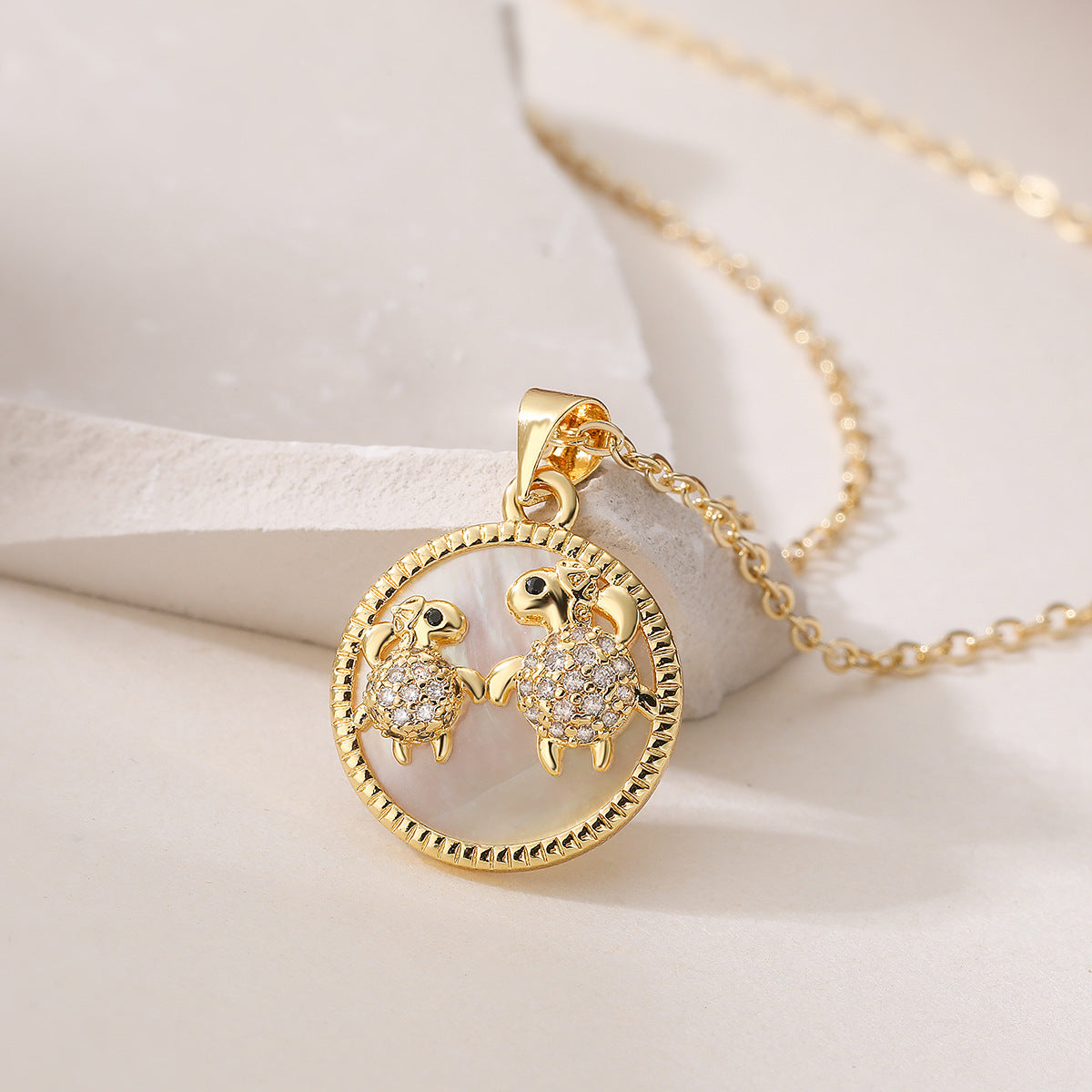 Minimalist Elegant 18K Gold Plated Brass Geometric Turtle Cubic Zirconia Pendant Necklace for Women