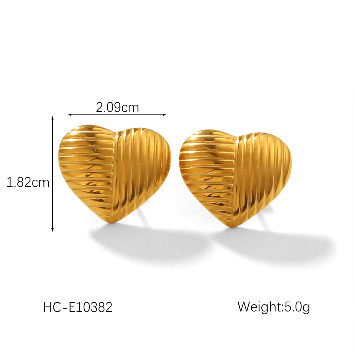 Orecchini a perno in acciaio al titanio a forma di cuore stile Ins con finitura placcata oro 18K da donna