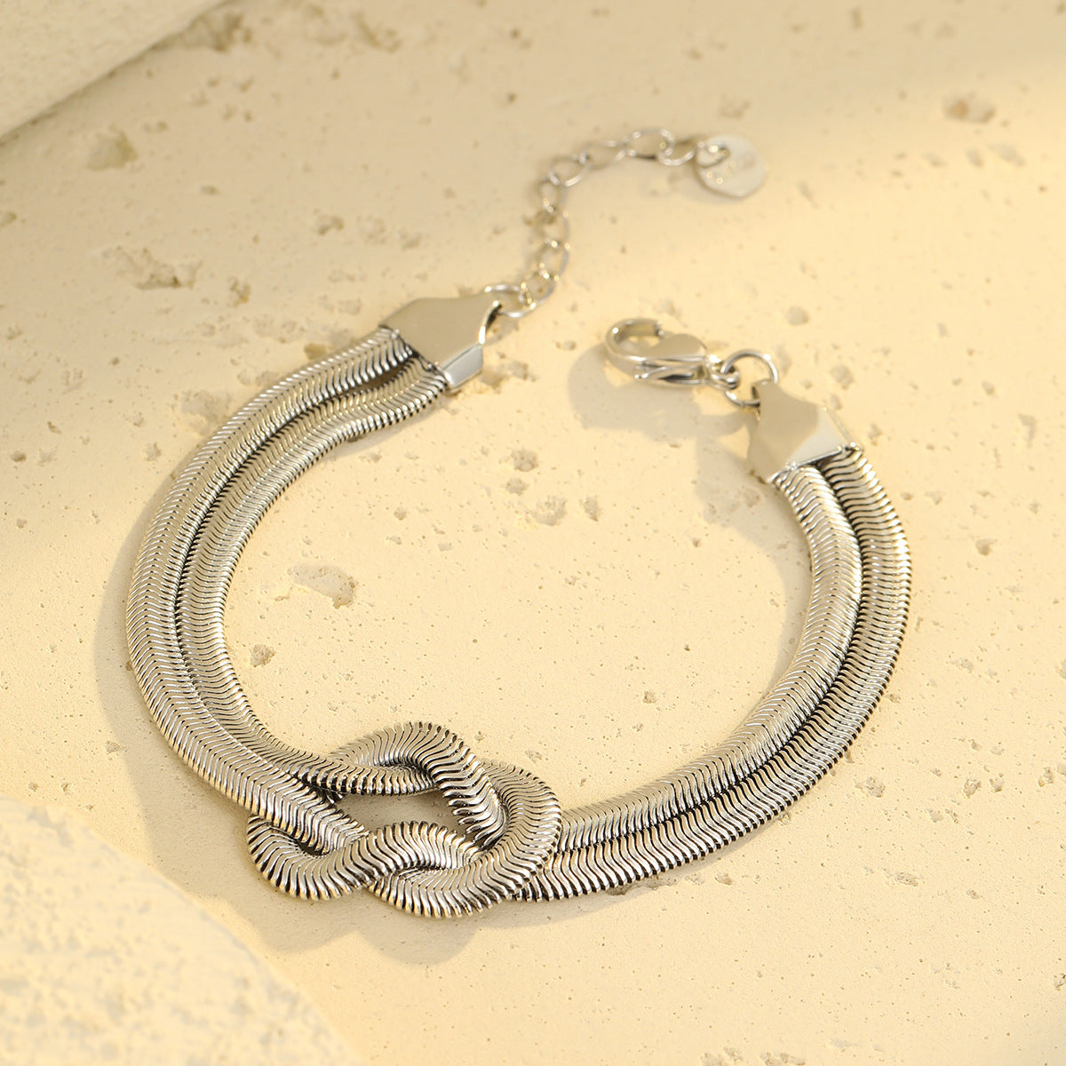 Fashionable Minimalist Knoted Snake Chain Bracelet for Women in Stainless Steel with Plated Finish