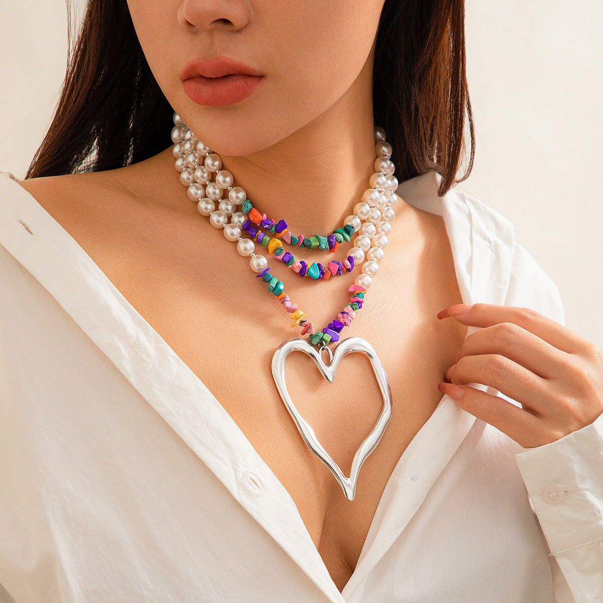 Collana vintage multistrato in turchese a forma di cuore grande da donna con ciondolo in lega e catena di perle placcate