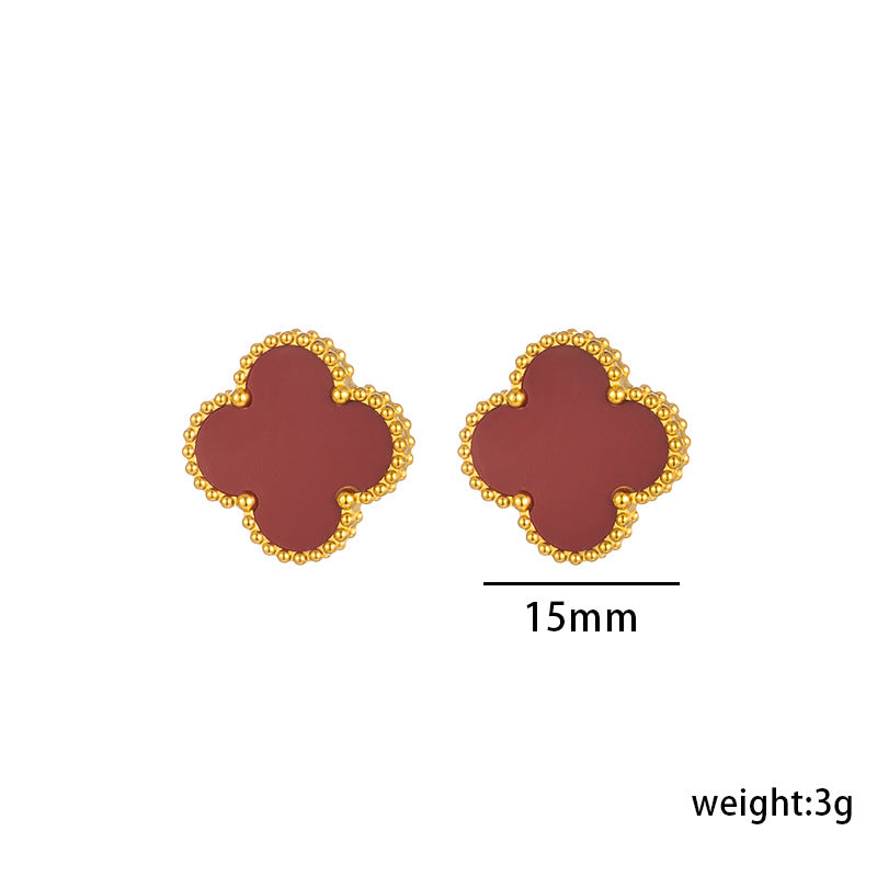 Set di collana, bracciale e orecchini in acciaio al titanio di lusso a forma di trifoglio con finitura placcata, catena a O, catena per clavicola e design ipoallergenico