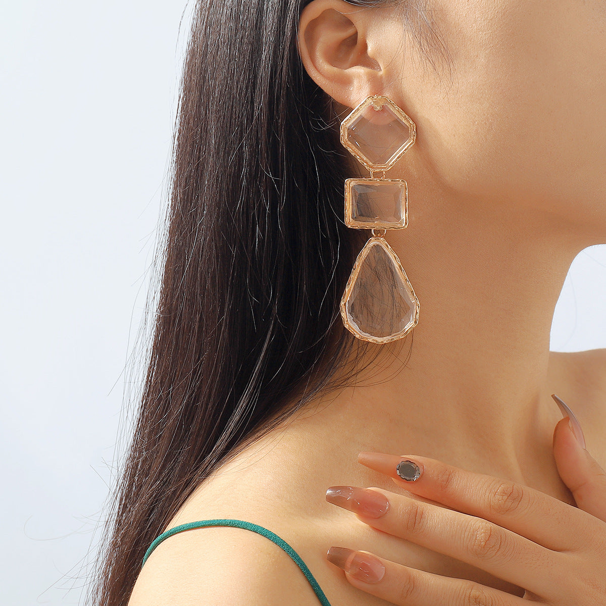 Orecchini a Goccia Geometrici in Lega e Resina con Finitura Placcata, Gioielli Minimalisti Statement nei Toni Freddi per Donna