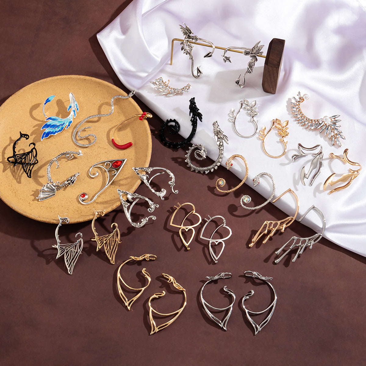 Minimalist Geometric Rhinestone Plated Alloy Ear Cuff for Women