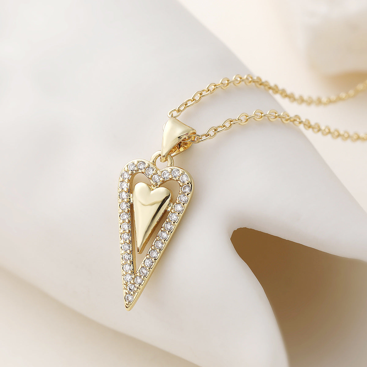Minimalist 18K Gold Plated Brass Heart Cubic Zirconia Pendant Necklace for Women