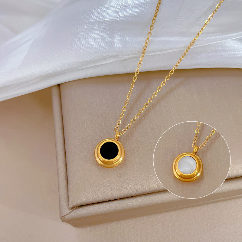 Minimalist Titanium Steel Double-Sided Abalone Shell Pendant Necklace for Women Gold-Plated Clavicle Chain Fashion Accessory