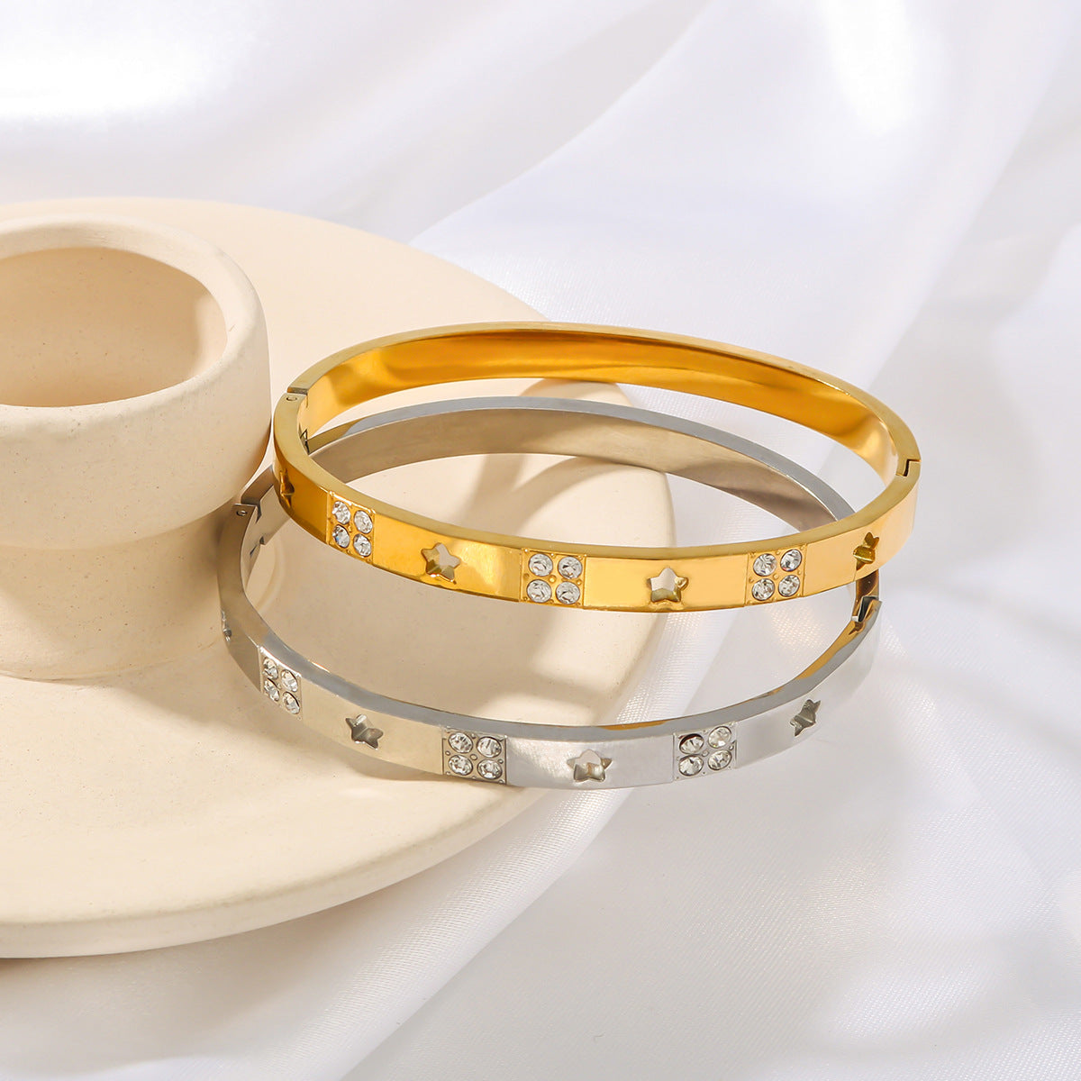 Trendy Hollow Star Square 18K Gold Plated Stainless Steel Bracelet for Women