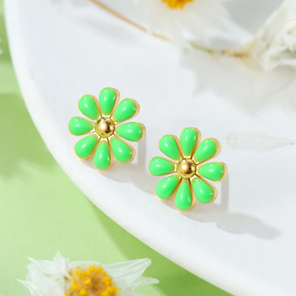 Minimalist Daisy Enamel Titanium Steel Bracelet Set with Matching Flower Ring for Women