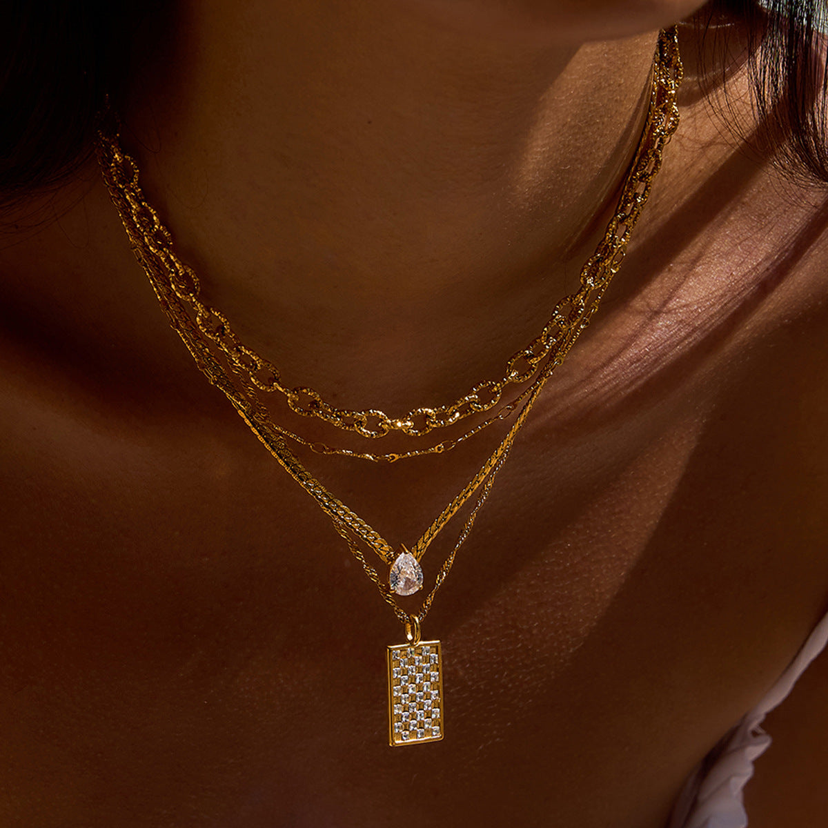 Collar geométrico de acero inoxidable con colgante de acero de titanio, joyería de lujo galvanizada para mujer
