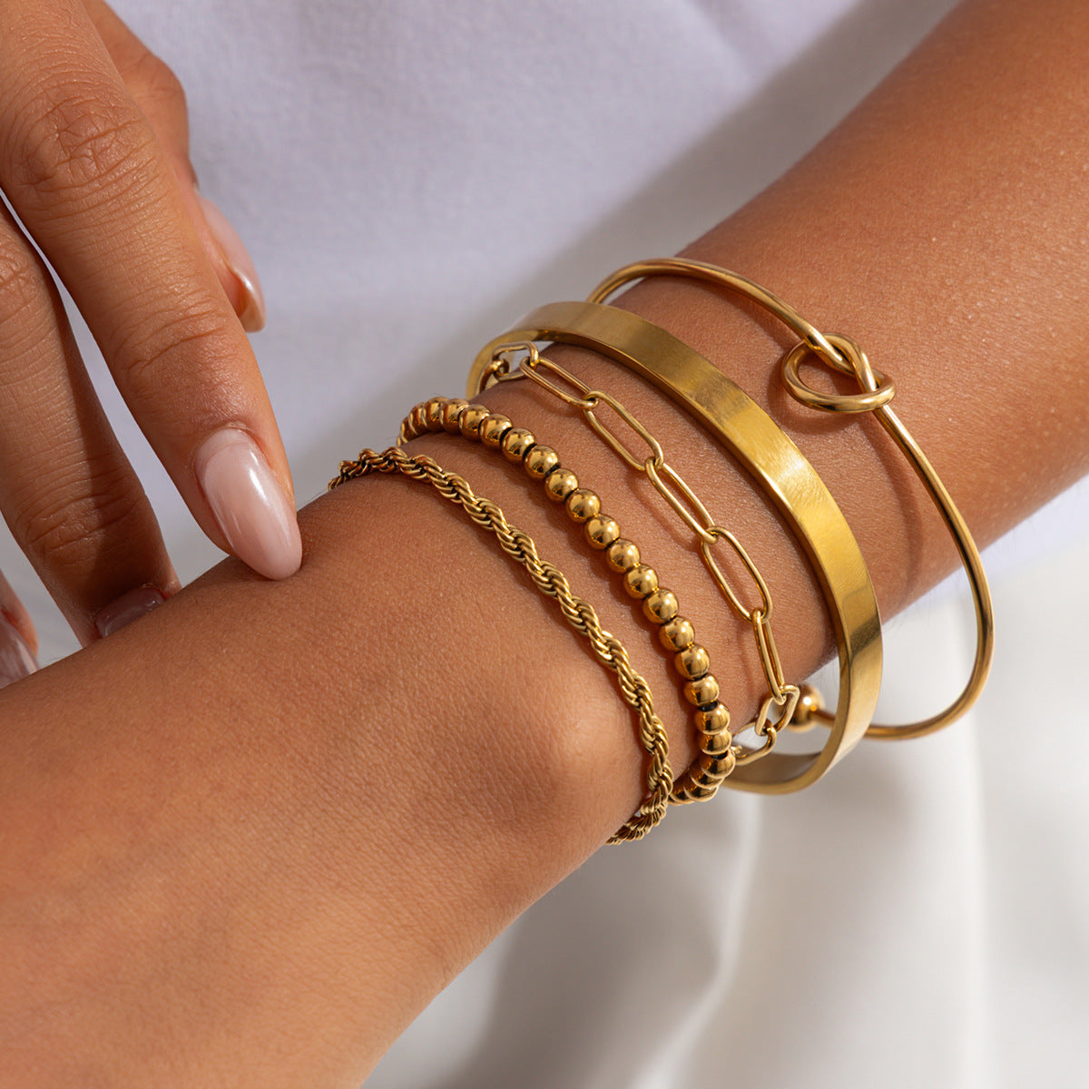18K Gold Plated Polished Geometric Knot Open Cuff with Rope Chain Stainless Steel Bracelet for Women