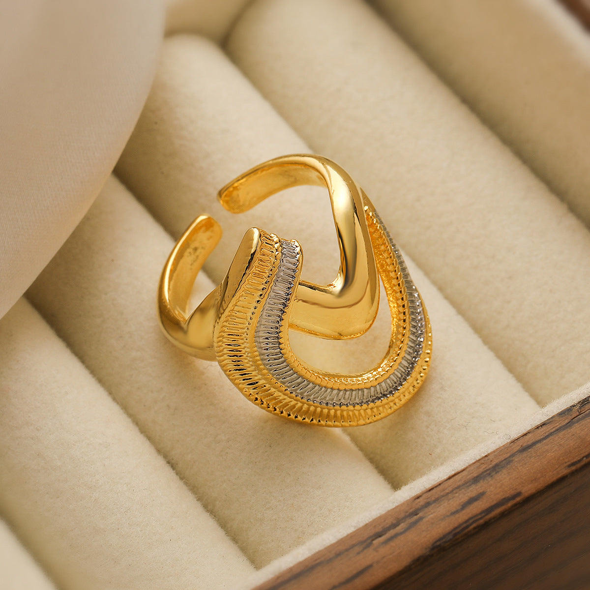 Anello Aperto da Donna Minimalista Irregolare Geometrico in Rame con Finitura Galvanica