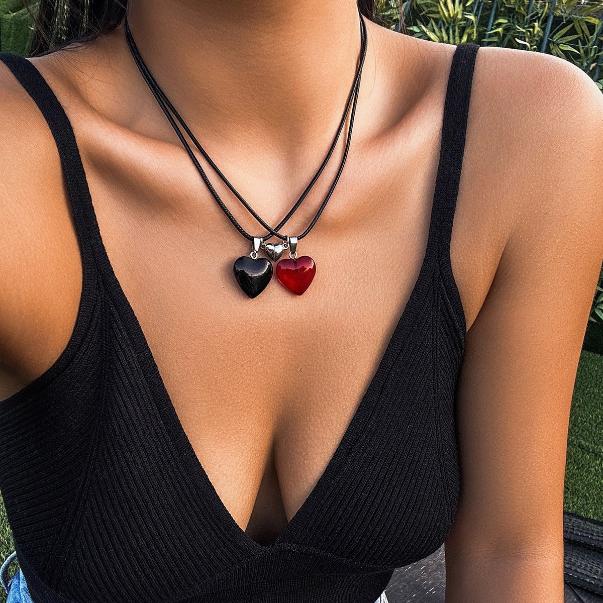 Collar Retro Magnético Rojo Corazón San Valentín para Mujer con Acabado Galvanizado y Colgante de Cristal