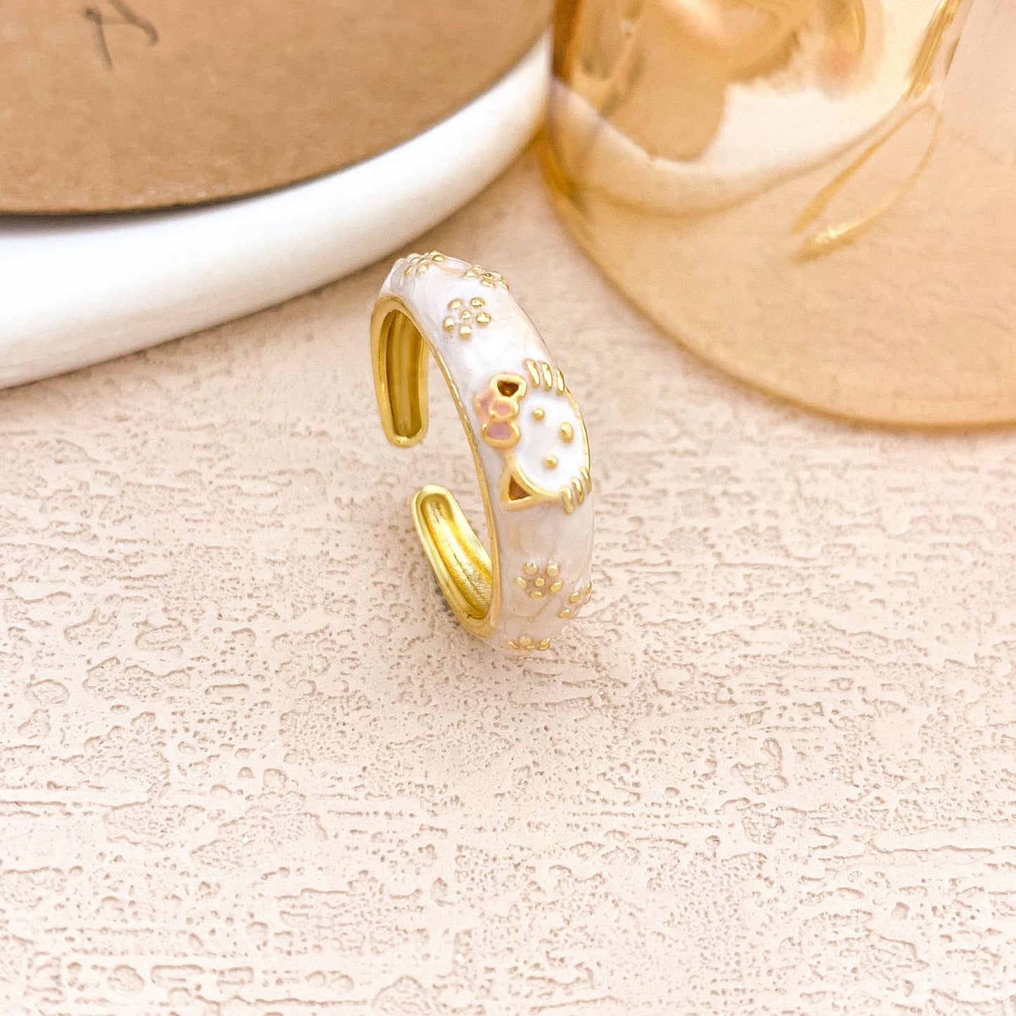 Sweet Floral Alloy Gold Plated Ring for Women