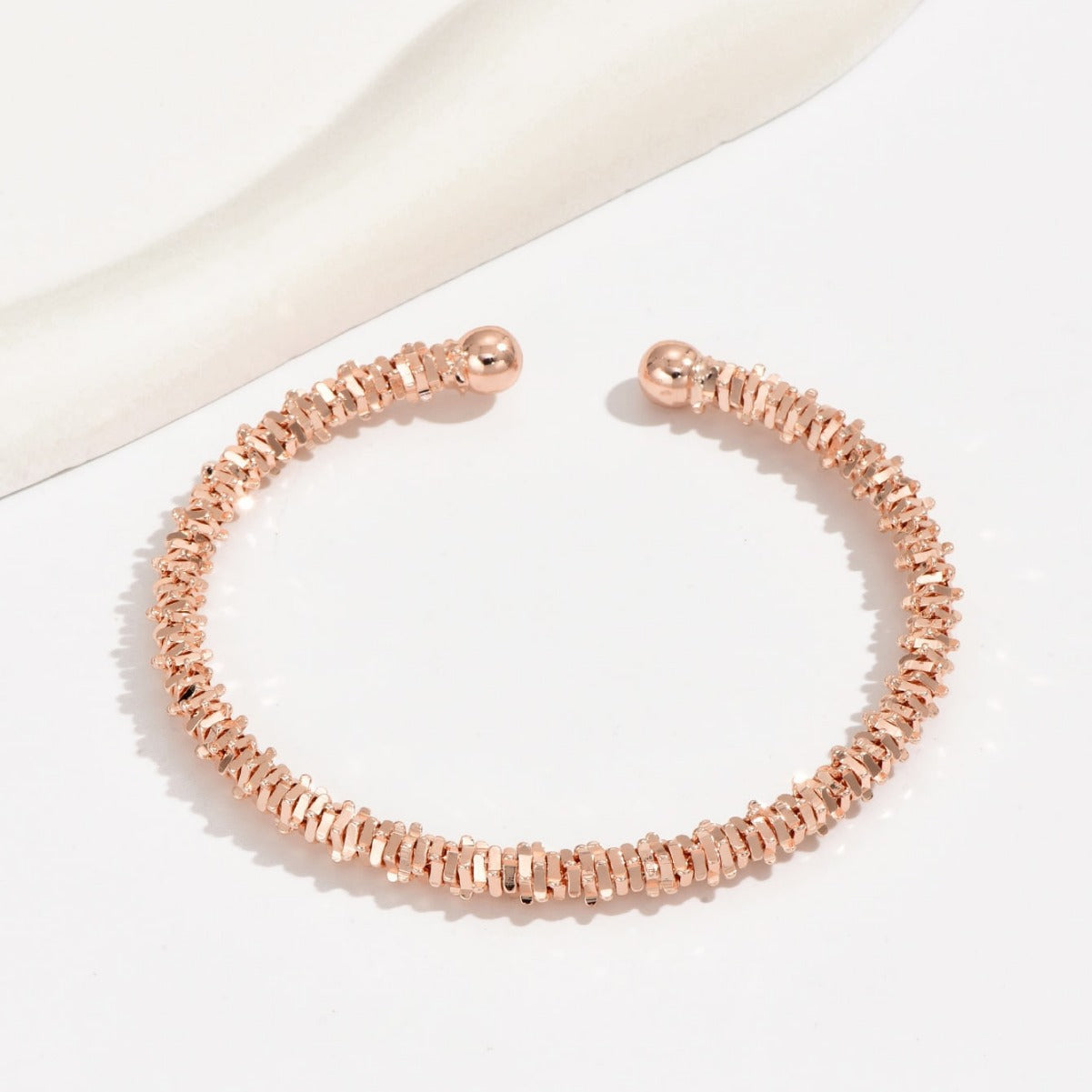 Fashionable OL Style Rhombus and U-Shaped Alloy Bracelet with Plated Finish for Women Geometric Minimalist Hand Jewelry