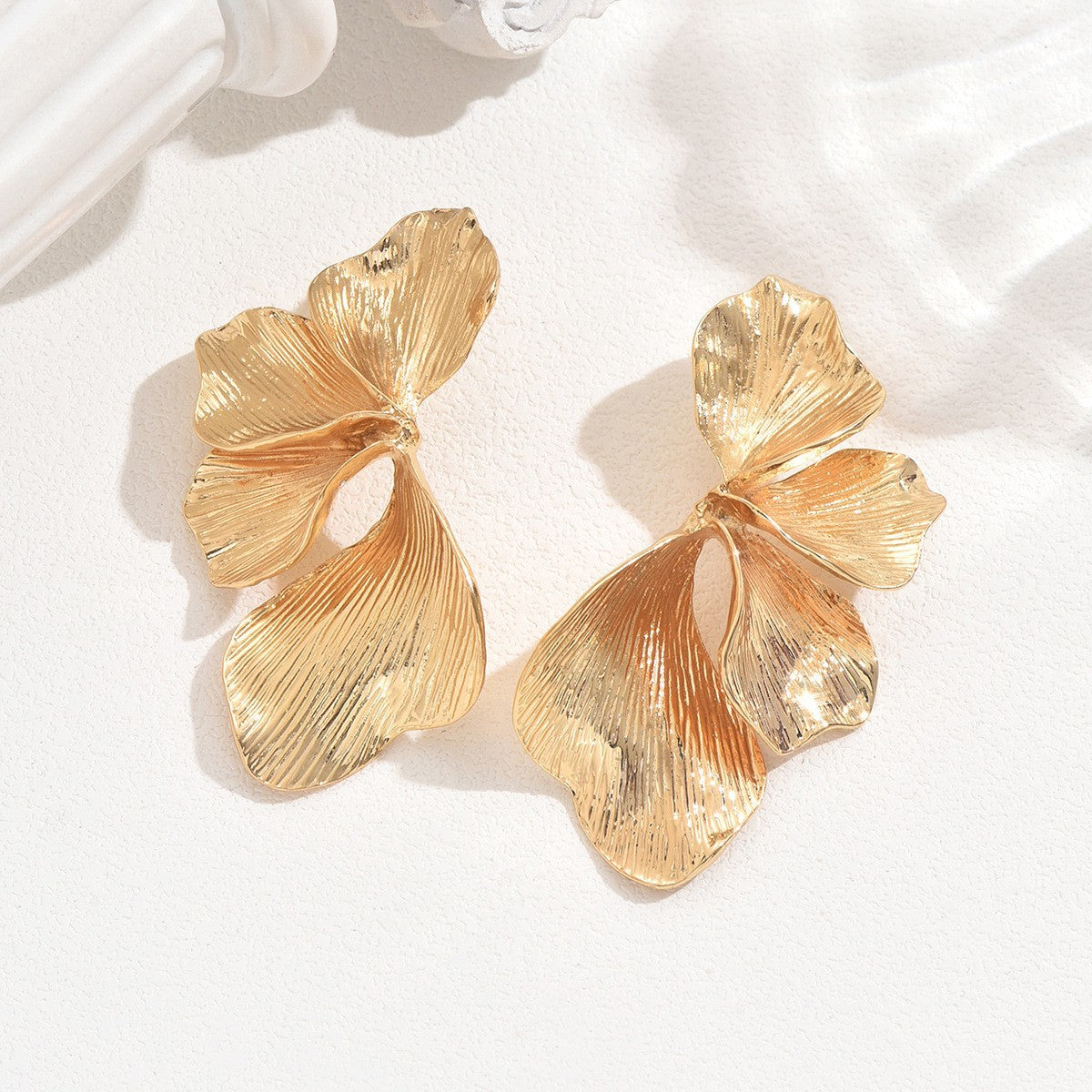Minimalist Floral Leaf Earrings for Women in Zinc Alloy with Electroplated Finish and Stainless Steel Posts