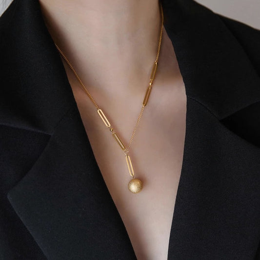 Minimalist Animal-Shaped Titanium Steel Plated Clavicle Necklace for Women with Matte Finish and Irregular Design