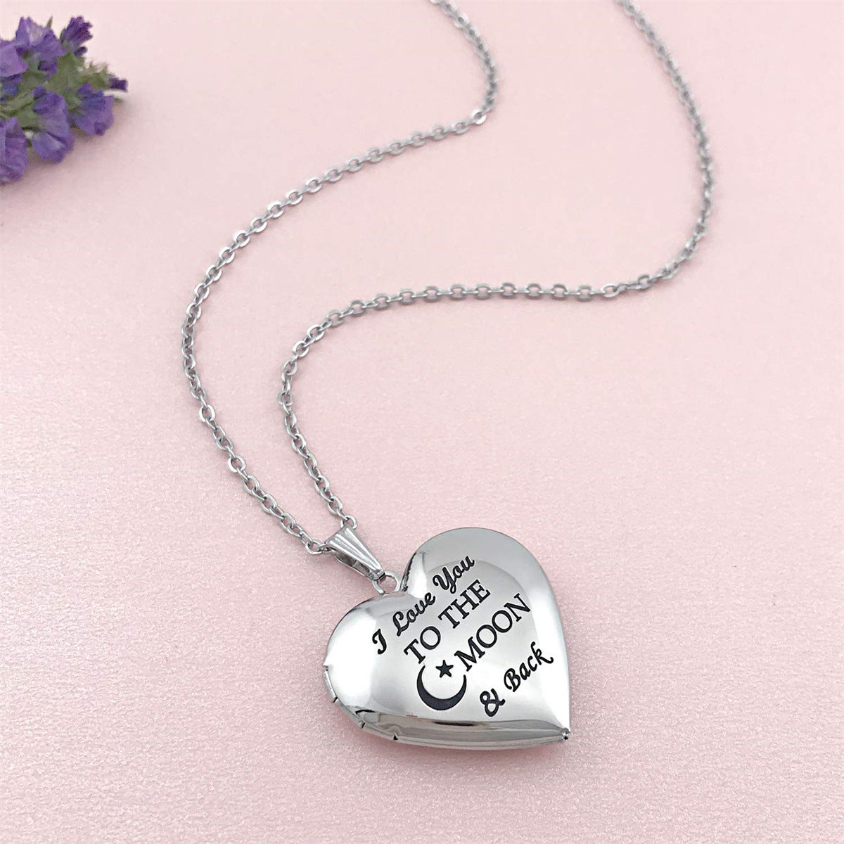 Natural Style Heart-Shaped Stainless Steel Pendant Necklace with Opening Photo Frame and Engraving Capability for Women
