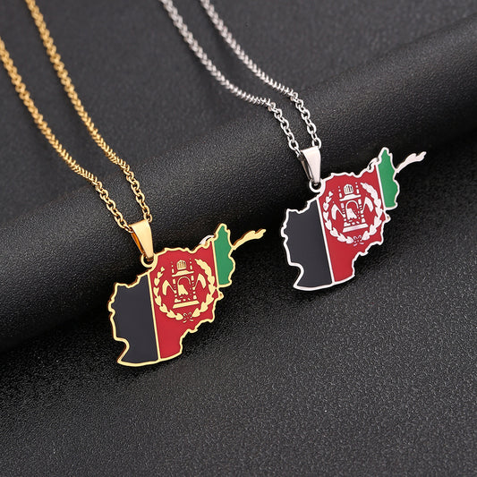 Collana Etnica con Pendente Geometrico in Acciaio Inossidabile con Ciondolo in Acciaio al Titanio e Finitura Elettroplaccata
