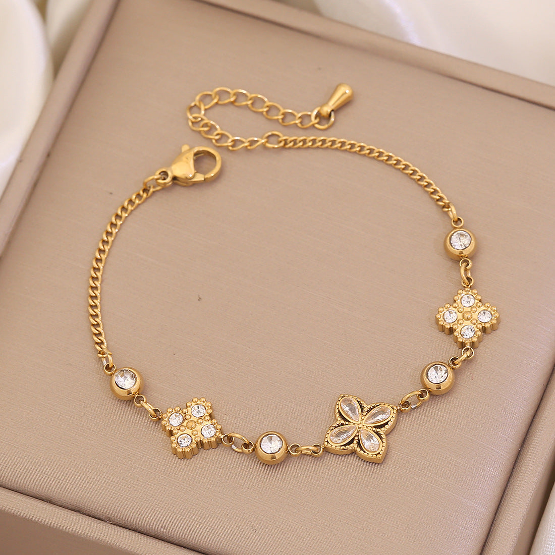 Natural Floral Pearl-Look Double-Layer Bracelet in Stainless Steel with Rhinestone Accents for Women