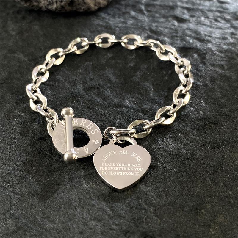 Original Design Heart and Butterfly Shaped Titanium Steel Bracelet with Gold Plating Cuban Chain for Women
