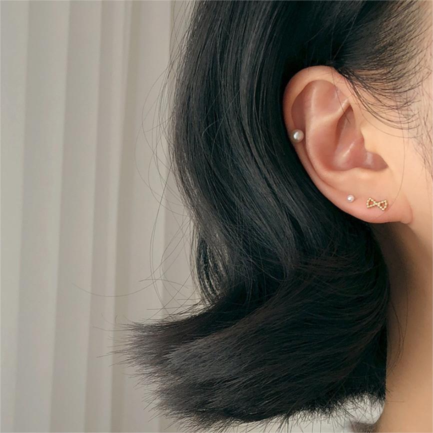 Orecchini a perno minimalistici a fiocco in argento sterling 925 con finitura placcata da donna