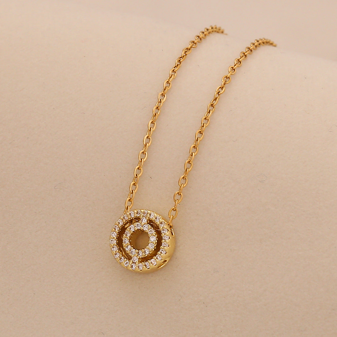 Minimalist Letter-Shaped Stainless Steel Pendant Necklace for Women with Versatile Clavicle Design